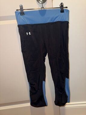 Under Armour Black and Light Blue Women's Athletic Capris